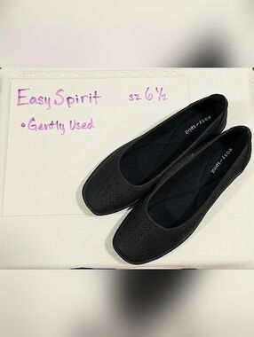 Easy Spirit Black Women's Perforated Ballet Flats